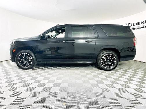 2022 Chevrolet Suburban RST