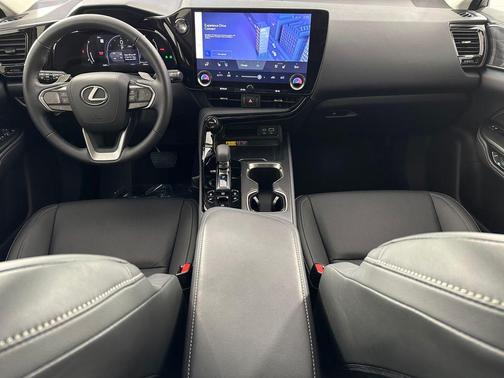 Nori Green Pearl 2026 Lexus NX 350 Premium