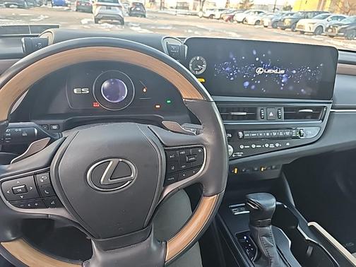 2024 Lexus ES 350 Ultra Luxury