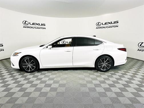 2022 Lexus ES 350 Base