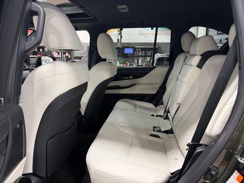 Nori Green Pearl 2025 Lexus LX 600 Luxury