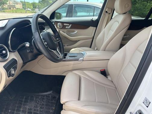 Polar White 2021 Mercedes-Benz GLC 300 4MATIC