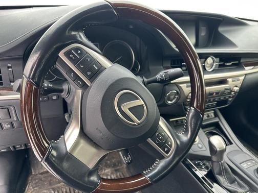 2016 Lexus ES 350 Base