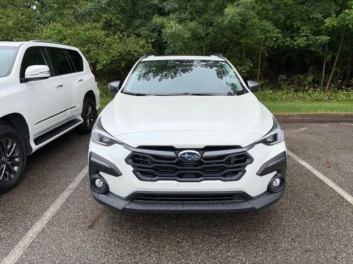Crystal White Pearl 2024 Subaru Crosstrek Limited