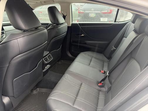 2025 Lexus ES 350 Luxury