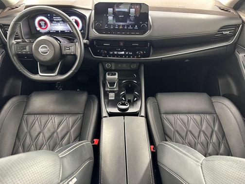 Champagne Silver Metallic 2021 Nissan Rogue Platinum