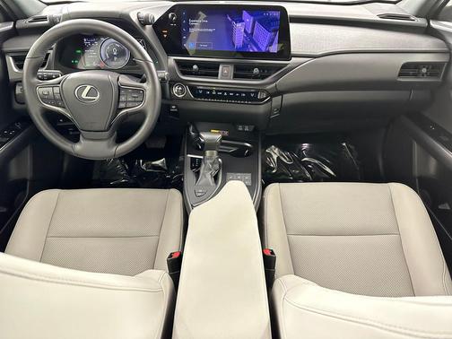 Caviar 2024 Lexus UX 250h Base