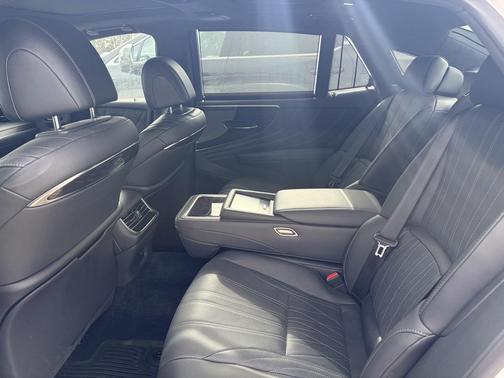 2022 Lexus LS 500 Base