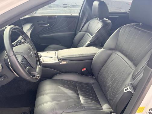 2022 Lexus LS 500 Base