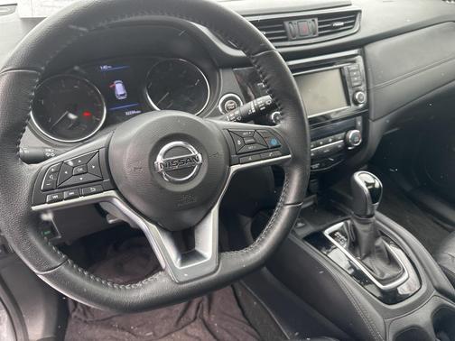 2020 Nissan Rogue SL