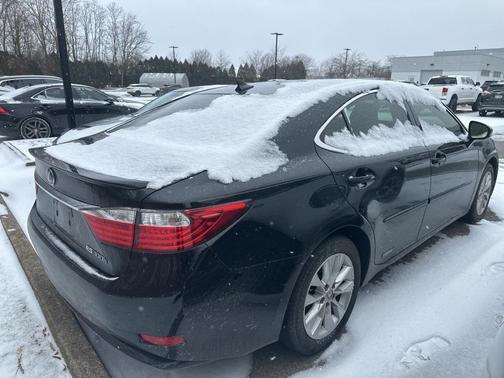 2013 Lexus ES 300h Base