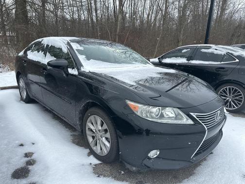 2013 Lexus ES 300h Base