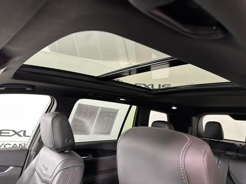 Crystal White Tricoat 2020 Cadillac XT6 Premium Luxury AWD