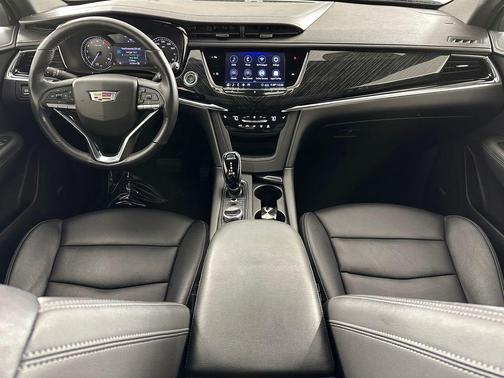 Crystal White Tricoat 2020 Cadillac XT6 Premium Luxury AWD