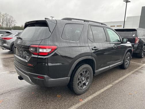 2024 Honda Pilot TrailSport