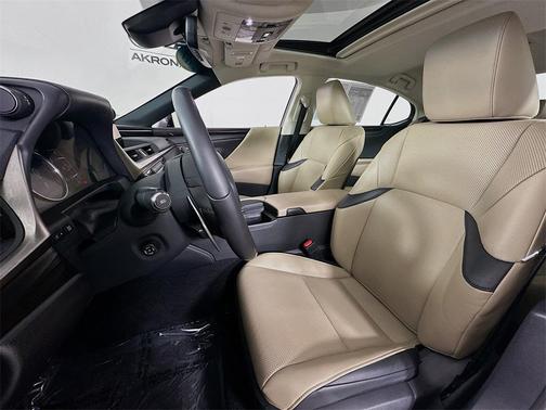 2019 Lexus ES 350 Base