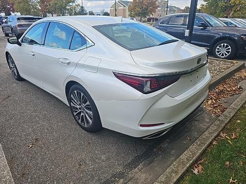 2019 Lexus ES 350 Base