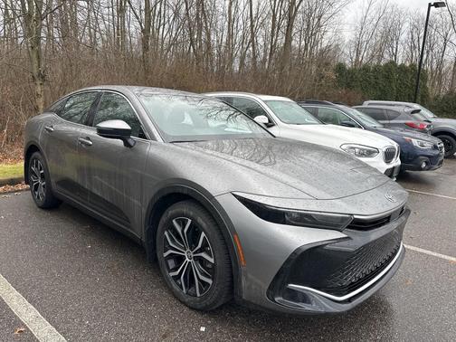 2023 Toyota Crown XLE