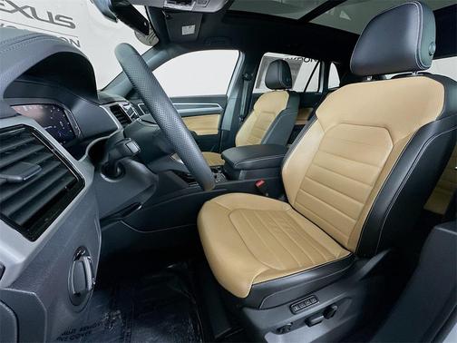 2023 Volkswagen Atlas Cross Sport 3.6L V6 SEL Premium R-Line