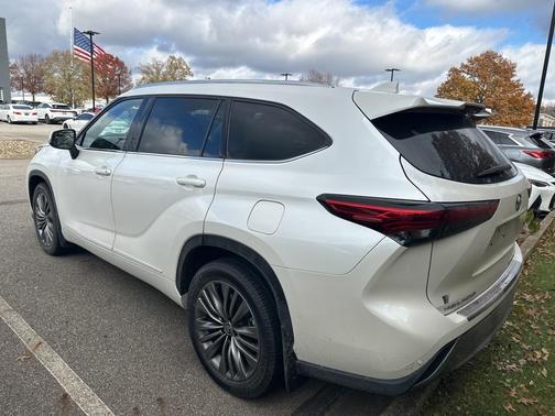2021 Toyota Highlander Platinum