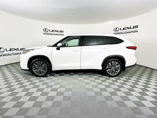 2021 Toyota Highlander Platinum