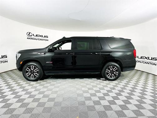 2023 GMC Yukon XL 4WD AT4