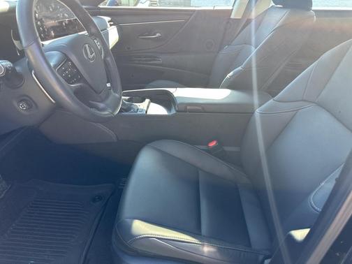 2024 Lexus ES 350 Base