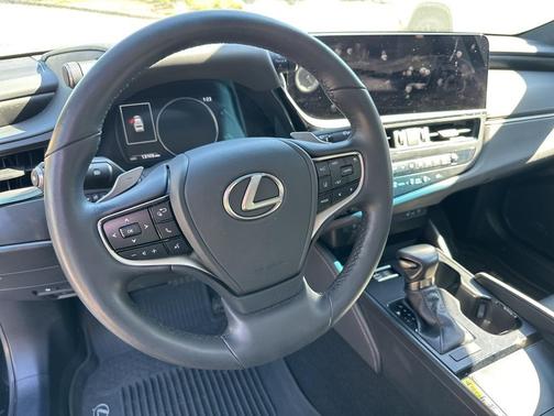 2024 Lexus ES 350 Base