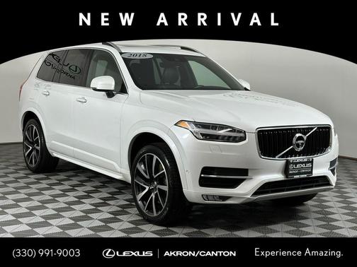 Crystal White Metallic 2018 Volvo XC90 T6 Momentum