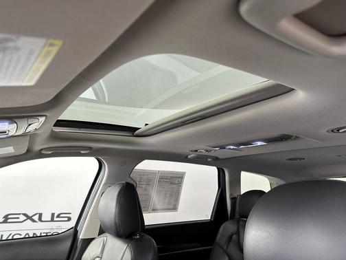 Everlasting Silver 2021 Kia Telluride S