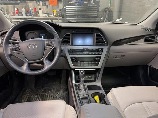 2016 Hyundai SONATA Limited