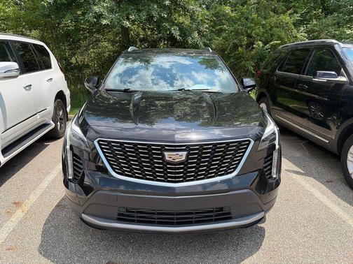 Stellar Black Metallic 2019 Cadillac XT4 Premium Luxury