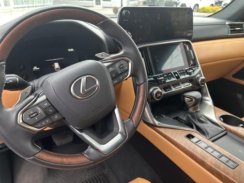 2024 Lexus LX 600 Luxury