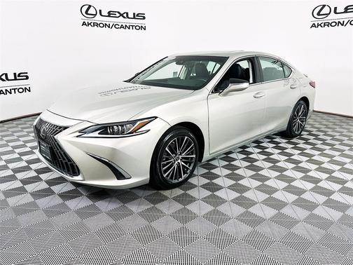 2022 Lexus ES 350 Base
