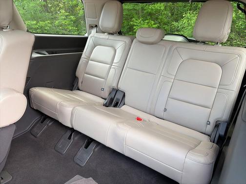 PRISTINE WHITE METALLIC 3C 2024 Lincoln Navigator Reserve