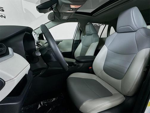 2021 Toyota RAV4 Hybrid XLE Premium