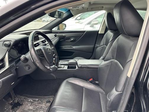 2019 Lexus ES 350 Base