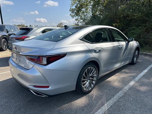 2019 Lexus ES 350 Luxury