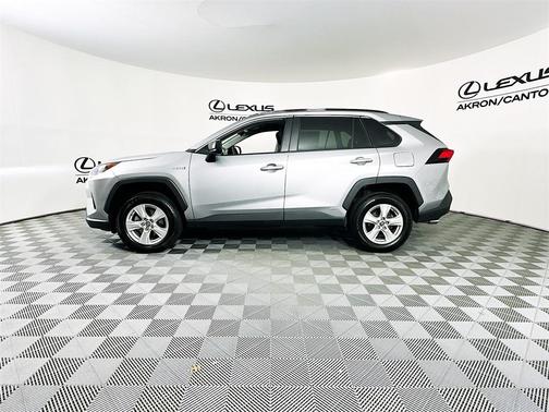 2020 Toyota RAV4 Hybrid LE