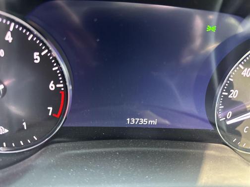 Summit White 2022 Buick Envision AWD Essence