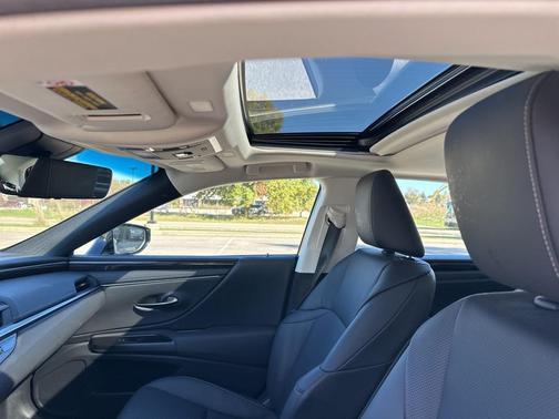 2020 Lexus ES 350 Base