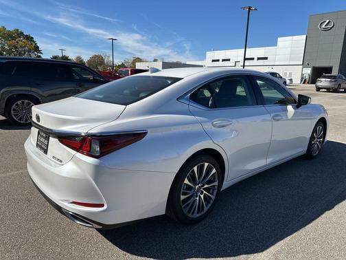 2020 Lexus ES 350 Base