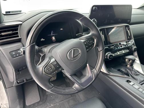 2024 Lexus LX 600 Luxury