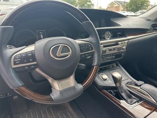2017 Lexus ES 350 Base