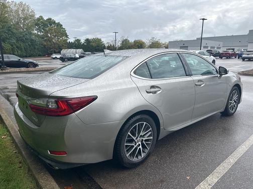 2017 Lexus ES 350 Base