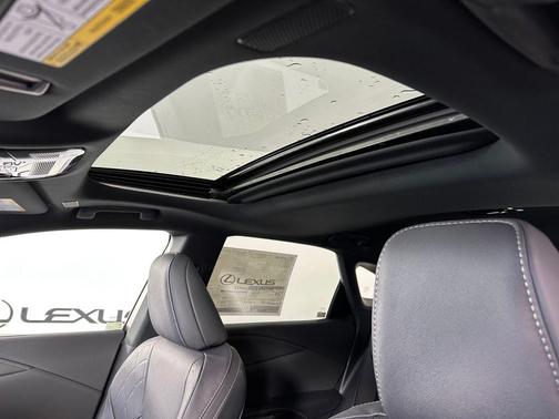 Eminent White Pearl 2026 Lexus RX 350 Premium