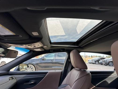 2024 Lexus ES 350 Base