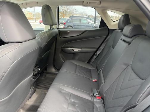 2025 Lexus NX 350h Luxury