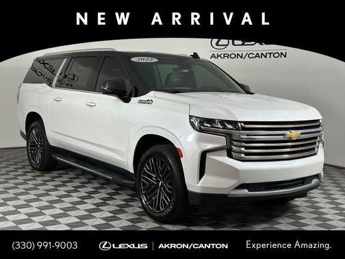 Iridescent Pearl Tricoat 2022 Chevrolet Suburban 4WD High Country