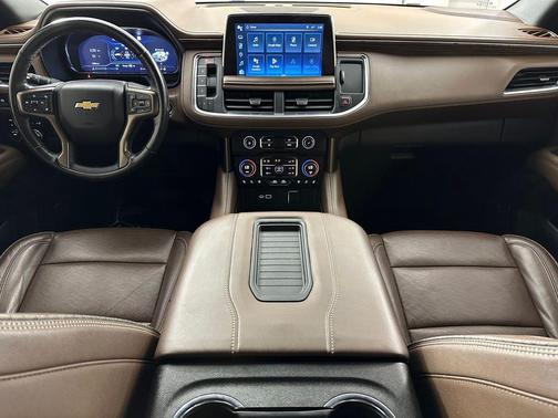 Iridescent Pearl Tricoat 2022 Chevrolet Suburban 4WD High Country